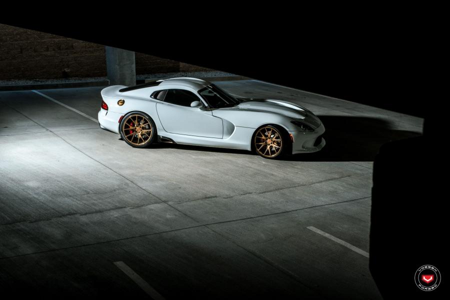  Dodge Viper SRT on Vossen Wheels (VPS-306) 2016 года  (фото 8 из 25)